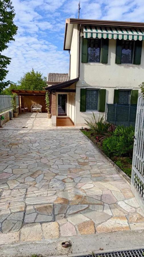 Traghetto Vecchio House *