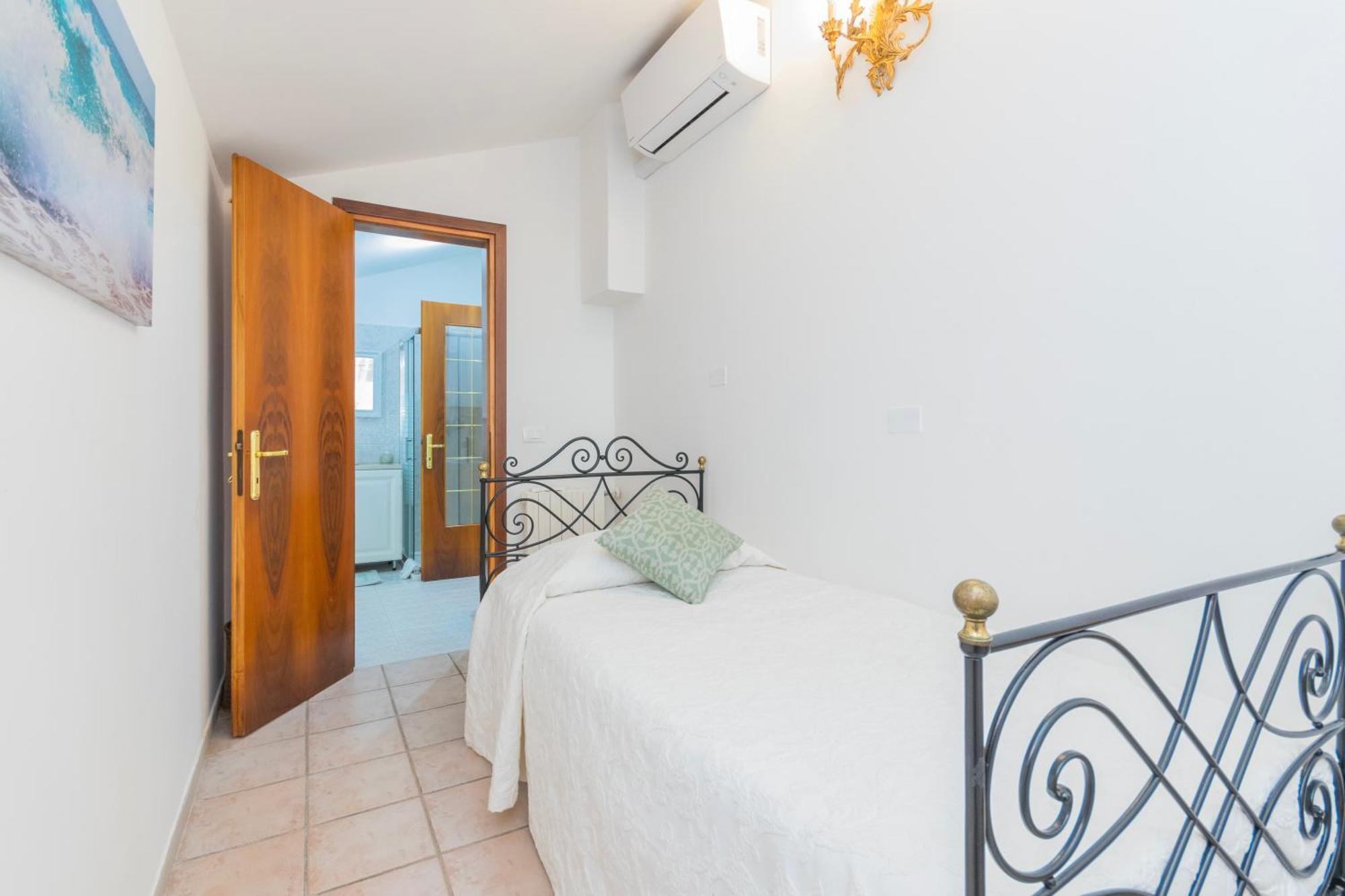 Traghetto Vecchio House *